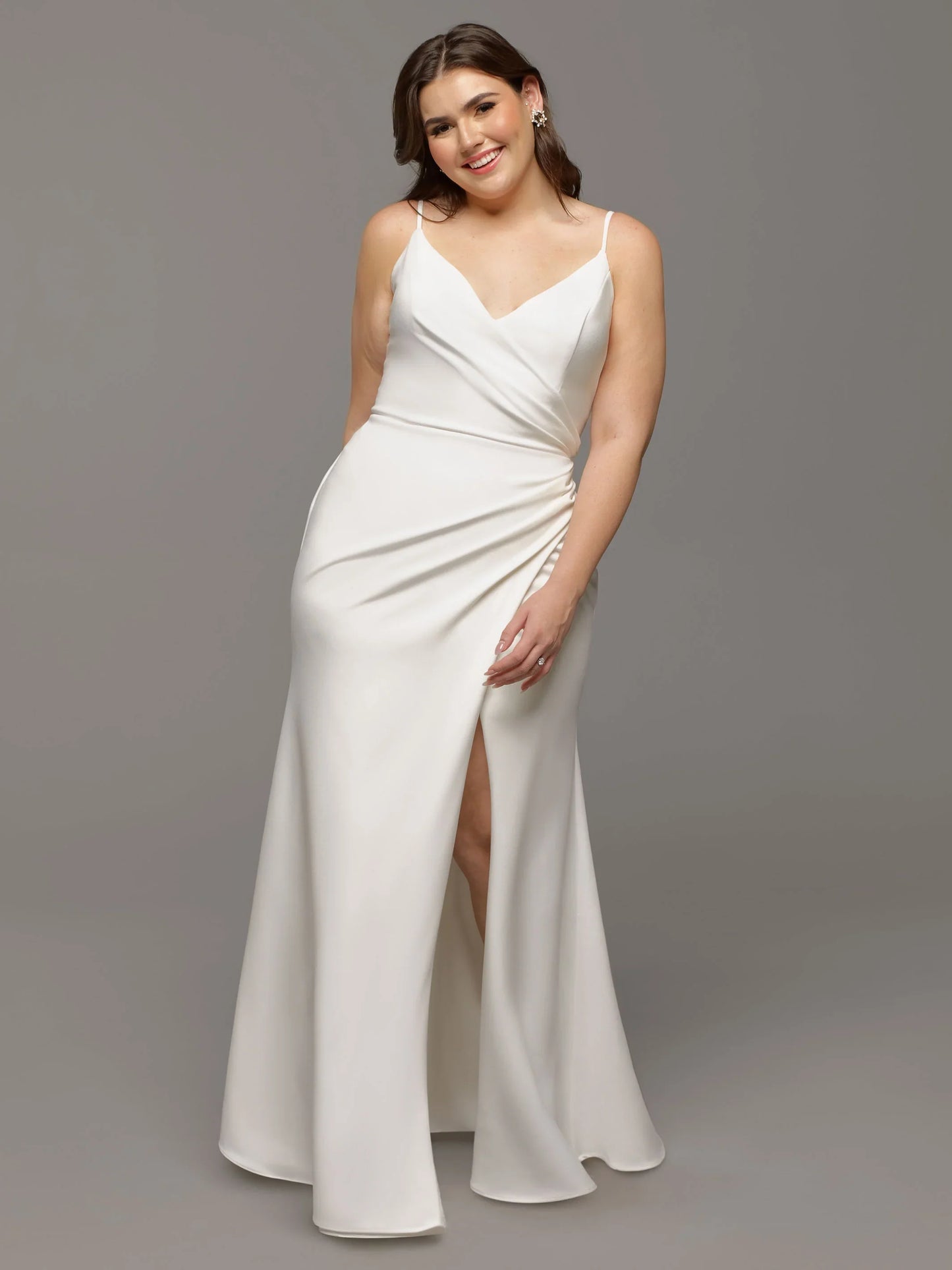 BACKLESS FIT AND FLARE WEDDING DRESS WITH RUCHING