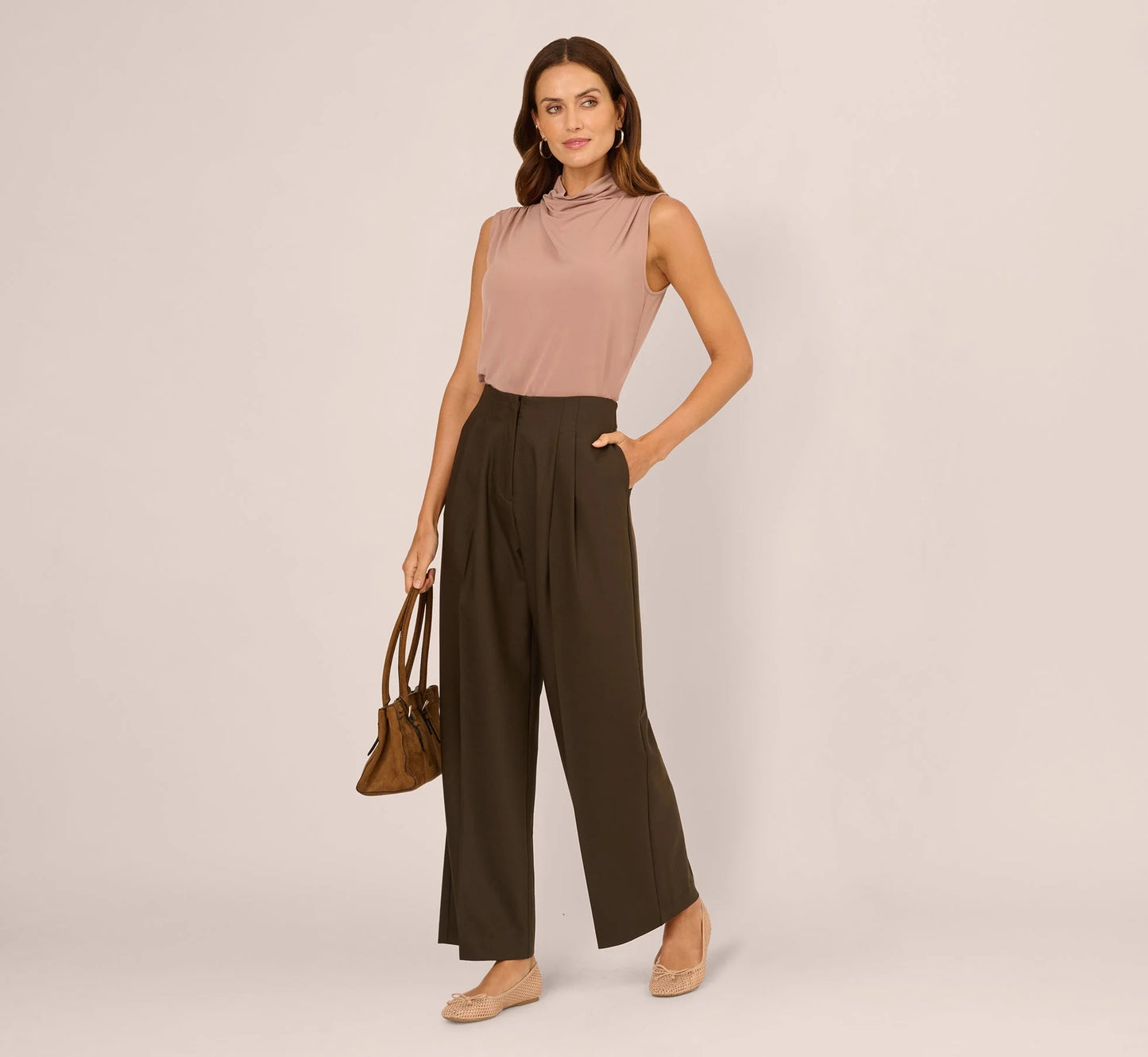 Wide Leg Pleated Trouser In Military Green