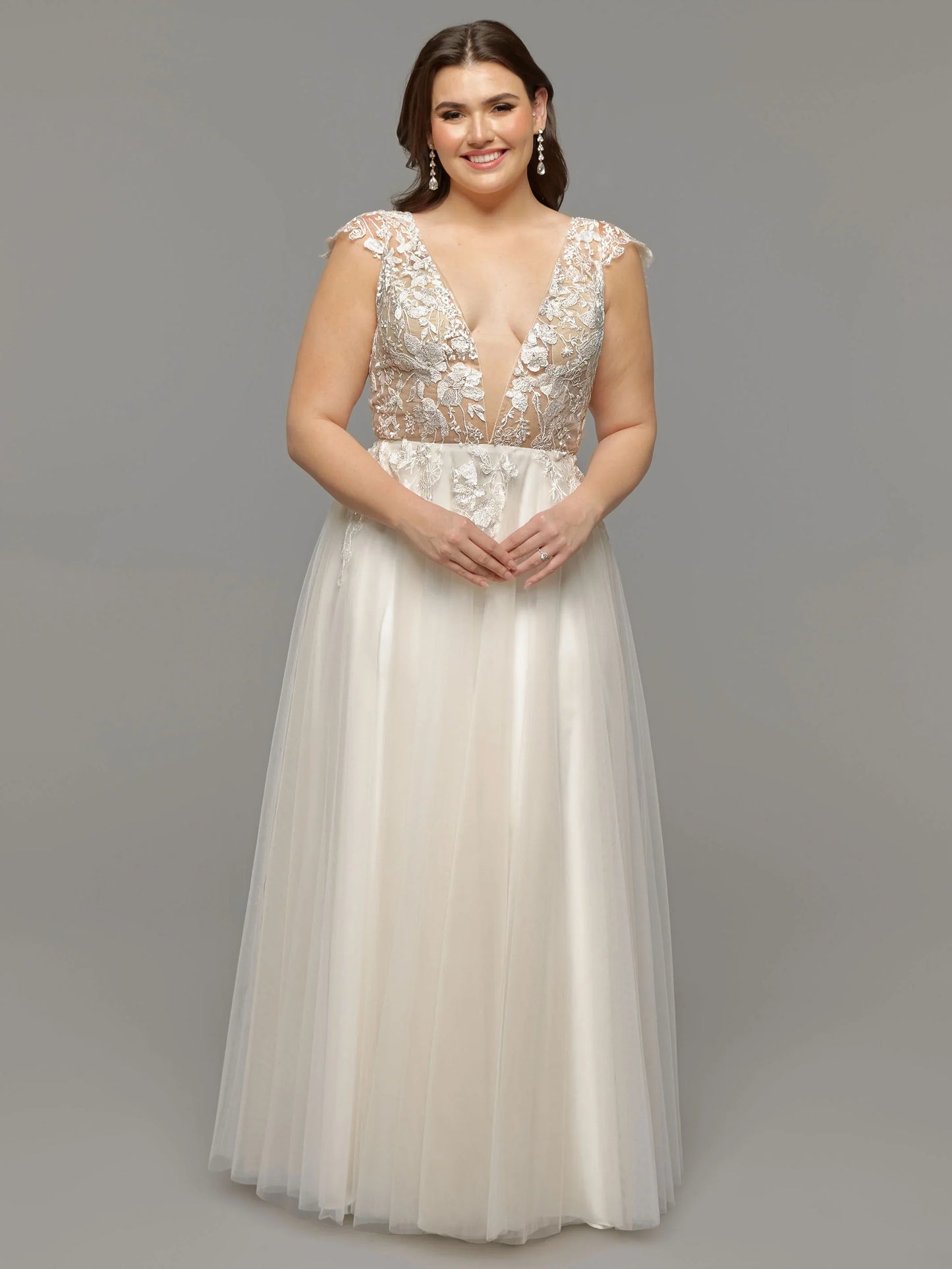 A LINE TULLE CAP SLEEVE WEDDING DRESS WITH LACE