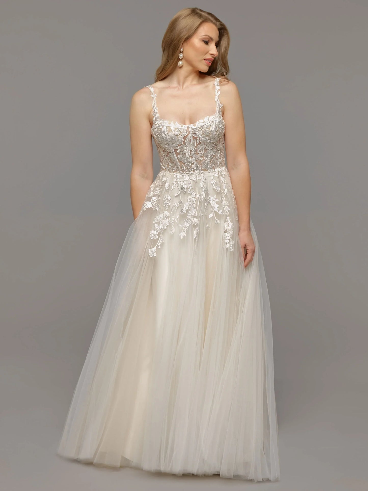 ?A LINE TULLE WEDDING DRESS WITH OPEN BACK