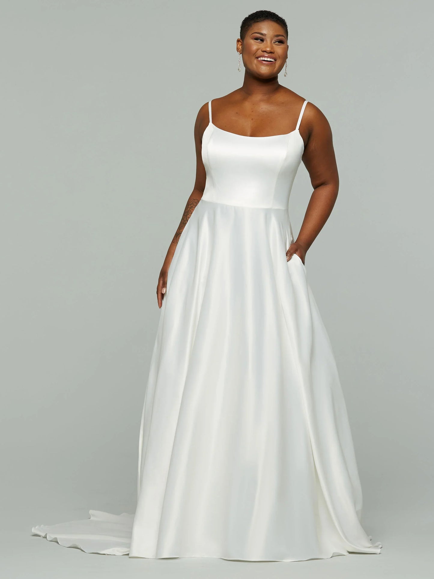 STRETCH SATIN A LINE WEDDING DRESS WITH SCOOP NECKLINE
