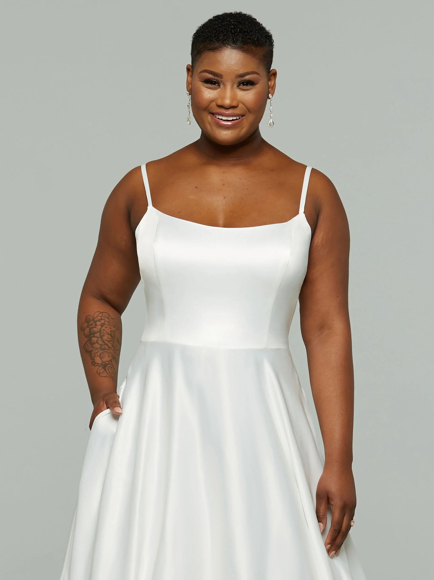 STRETCH SATIN A LINE WEDDING DRESS WITH SCOOP NECKLINE