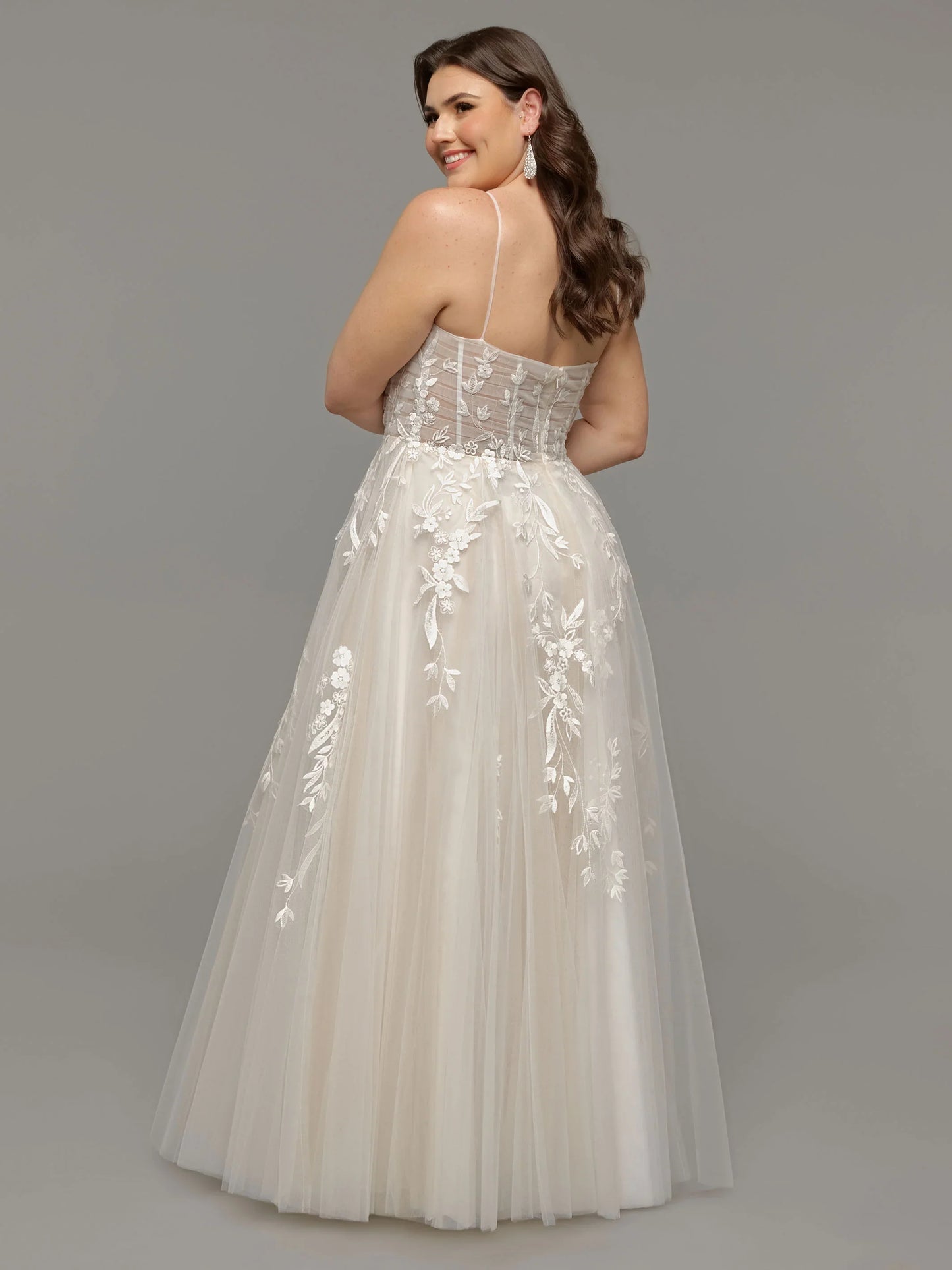 OPEN BACK A LINE TULLE WEDDING DRESS WITH LACE
